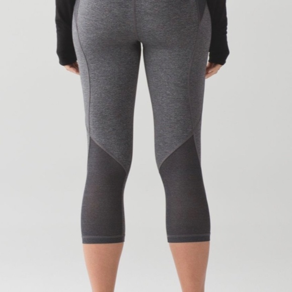 Lululemon Free Runner Crop Size 6 Gray - Picture 4 of 13